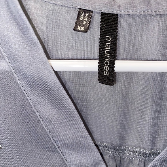 3/4 Sleeve Popover Blouse - Picture 3 of 4